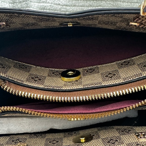 Checkered Tote Crossbody Bag w/ Gold Heart Tassel Charm Purse, New - Picture 9 of 16